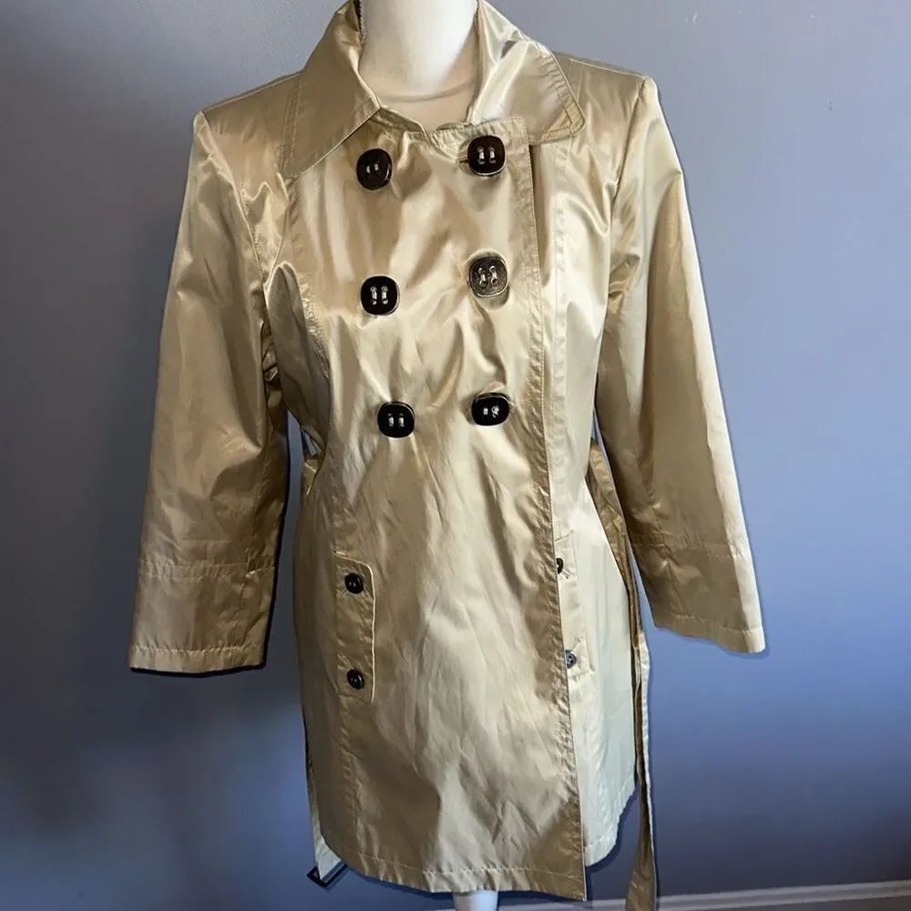 Gallery Petite Trench Coat!